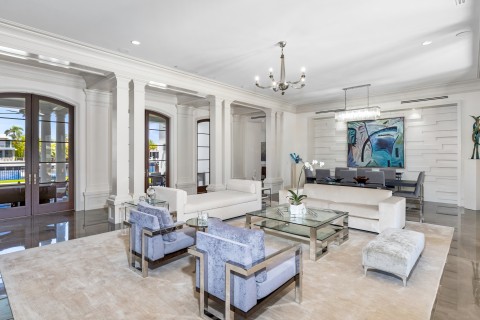 13-living-area-3.jpg