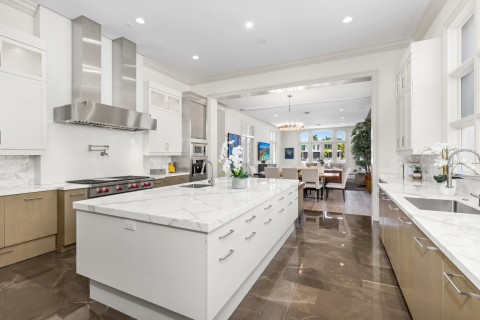 17-kitchen-5.jpg