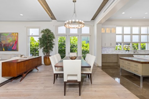 24-breakfast-area-1.jpg