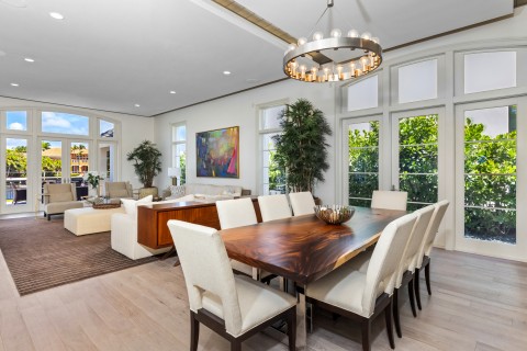 26-breakfast-area-4.jpg