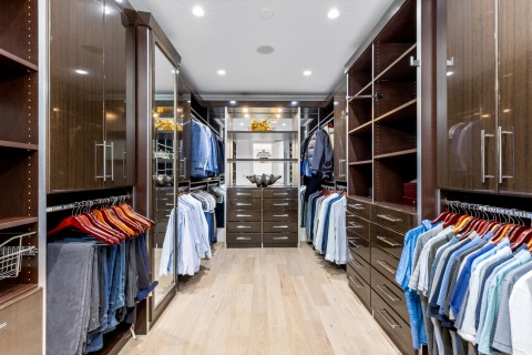 78-master-closet-4.jpg